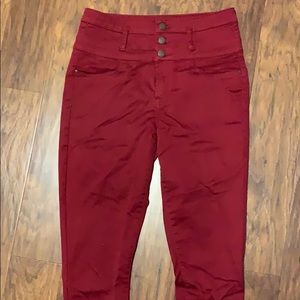 Women’s red Refuge skinny jeans size 10